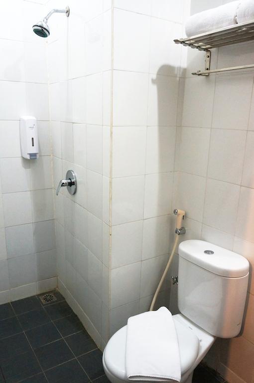 Quin Centro Hotel Palembang Zimmer foto